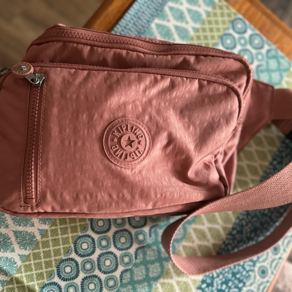 Kipling over the shoulder sling bag - Picture 4 of 6